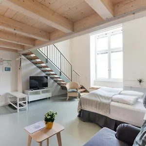 Vorgarten - Central, New And Stylish For Your Comfortable In Appartamento Vienna