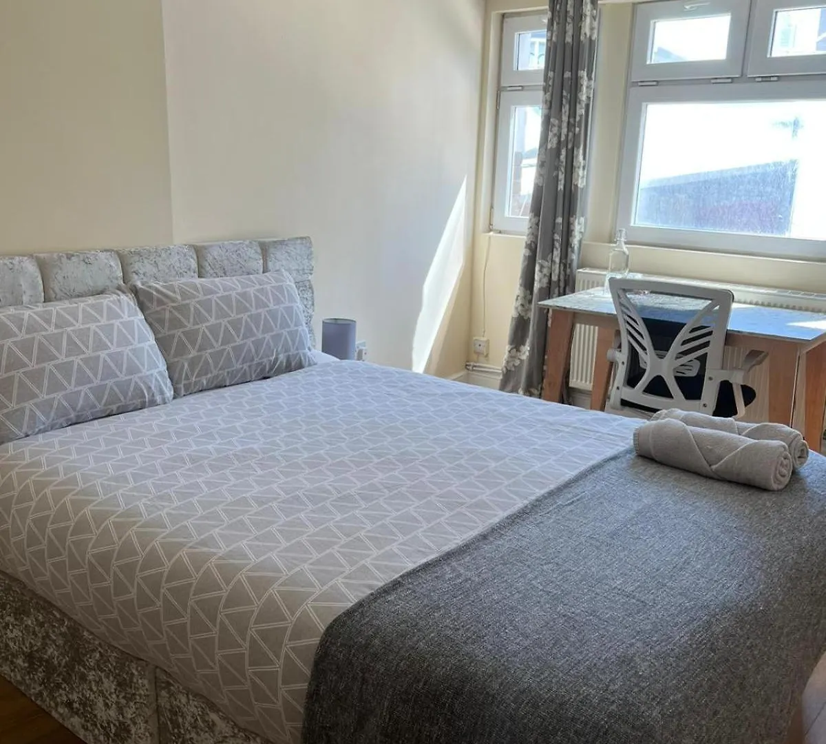 Affordable Rooms In Shared Flat, London Bridge