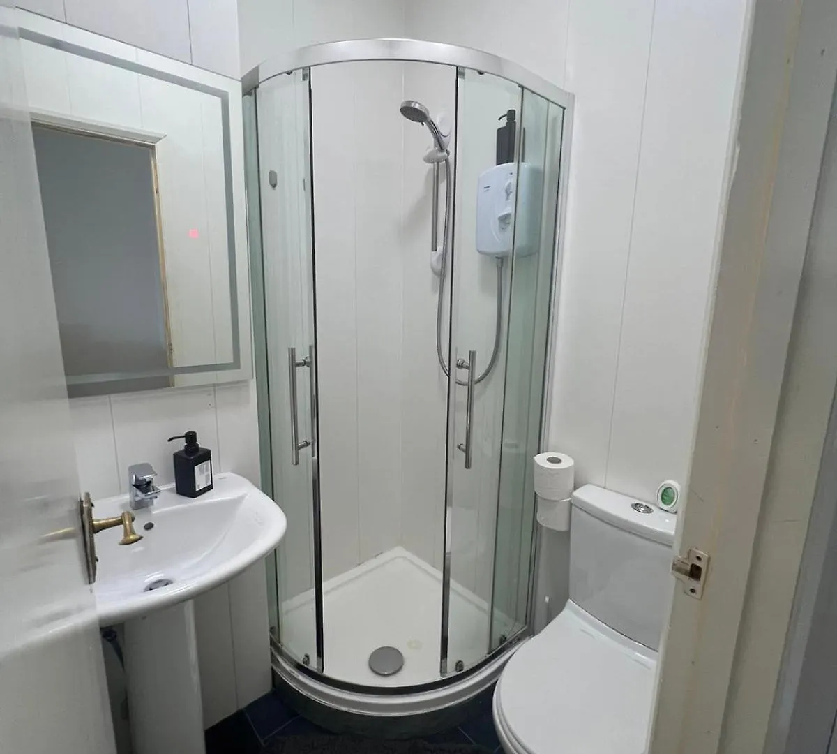 Affordable Rooms In Shared Flat, London Bridge