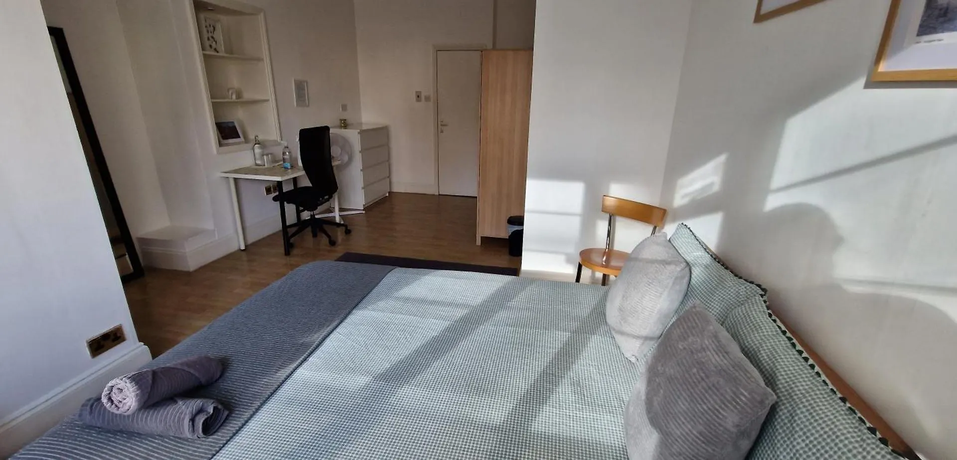 Affordable Rooms In Shared Flat, London Bridge